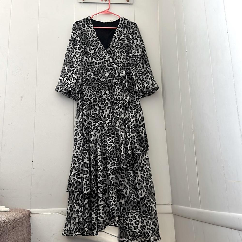 Maxi chiffon leopard print dress